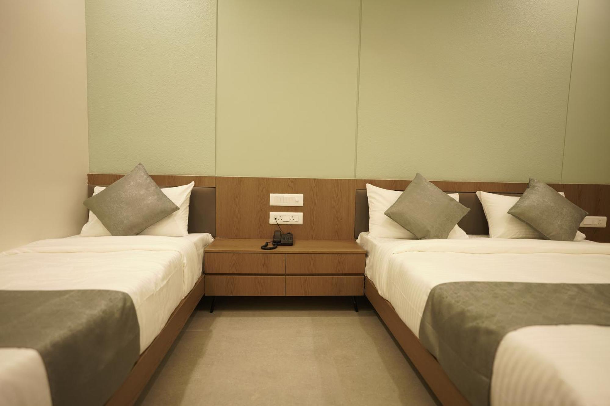 A Square Executive Hotel Aurangabad  Zewnętrze zdjęcie