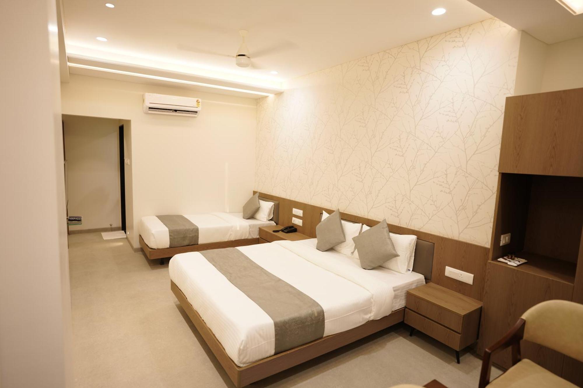 A Square Executive Hotel Aurangabad  Zewnętrze zdjęcie