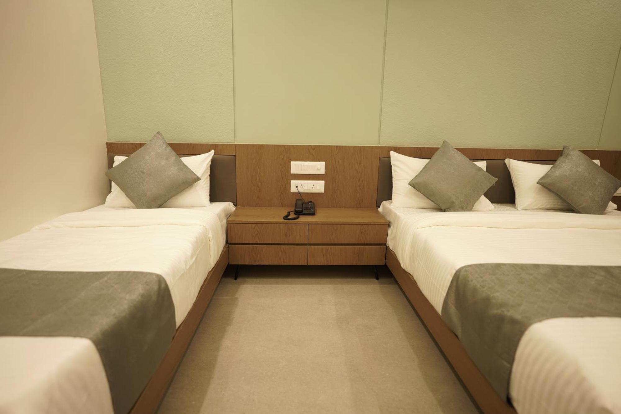 A Square Executive Hotel Aurangabad  Zewnętrze zdjęcie